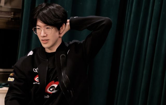 霍芬海姆3-0大胜奥格斯堡，布格尔传射，巴祖马纳-杜尔建功