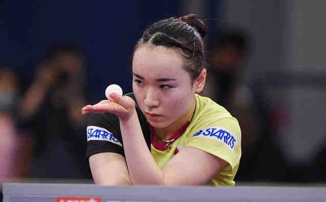 荣耀时刻，网球名将阿尔卡拉斯为迈阿密颁发美职联东部冠军奖杯