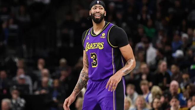 米体：接受手术治疗后，弗朗哥-巴雷西已在上周重返米兰之家