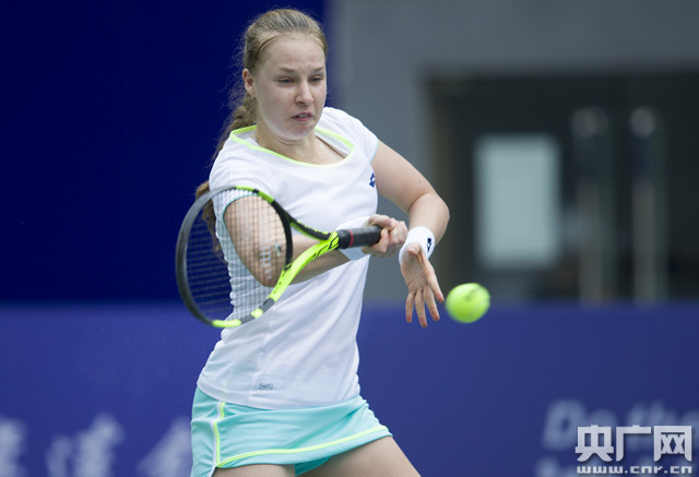 推动全球足 推动全球足