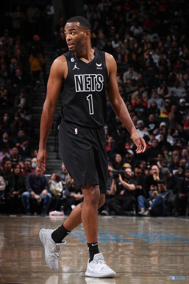 使他成为现 使他成为现